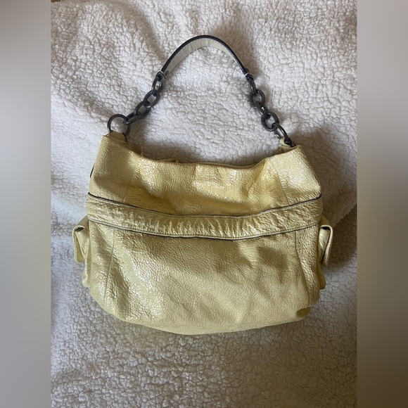 COACH SHOULDER BAG IN LUSCIOUS CRÈME BRÛLÉE SOFT LEATHER $250 MSRP - Picture 2 of 11